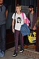 miley cyrus greets fans outside nyc hotel 15
