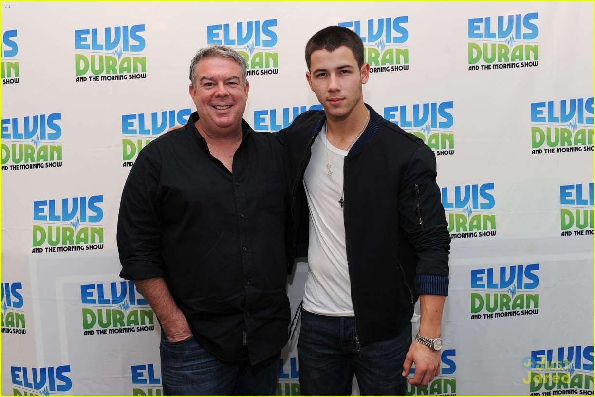 Nick Jonas Performs Acoustic Version of 'Jealous' Watch Now! Photo