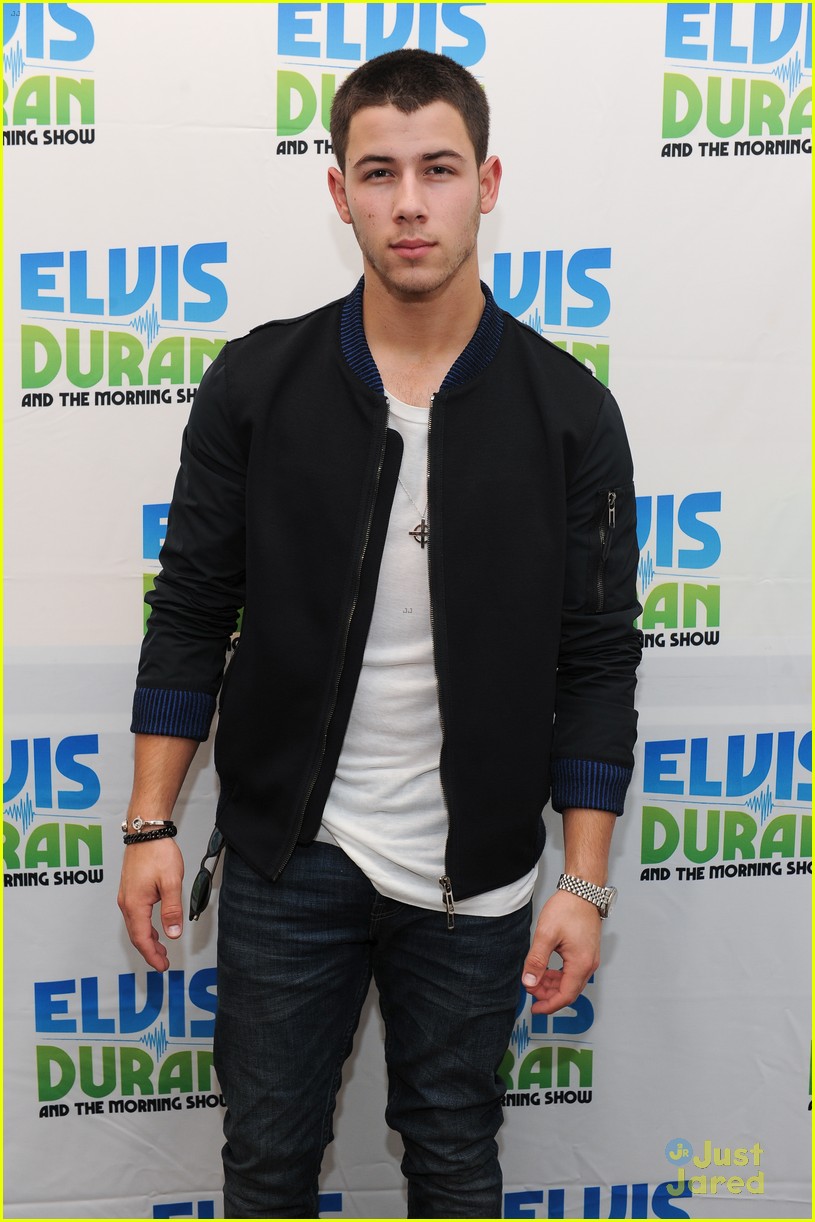 Nick Jonas Performs Acoustic Version of 'Jealous' Watch Now! Photo