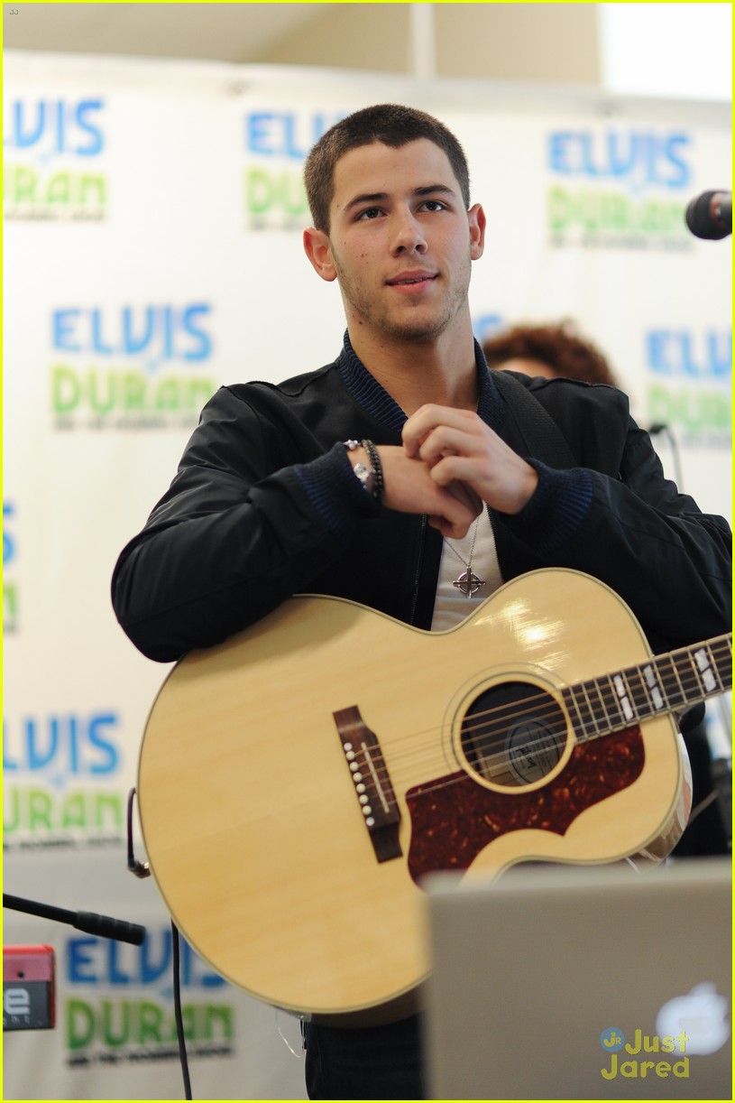 Nick Jonas Performs Acoustic Version of 'Jealous' Watch Now! Photo