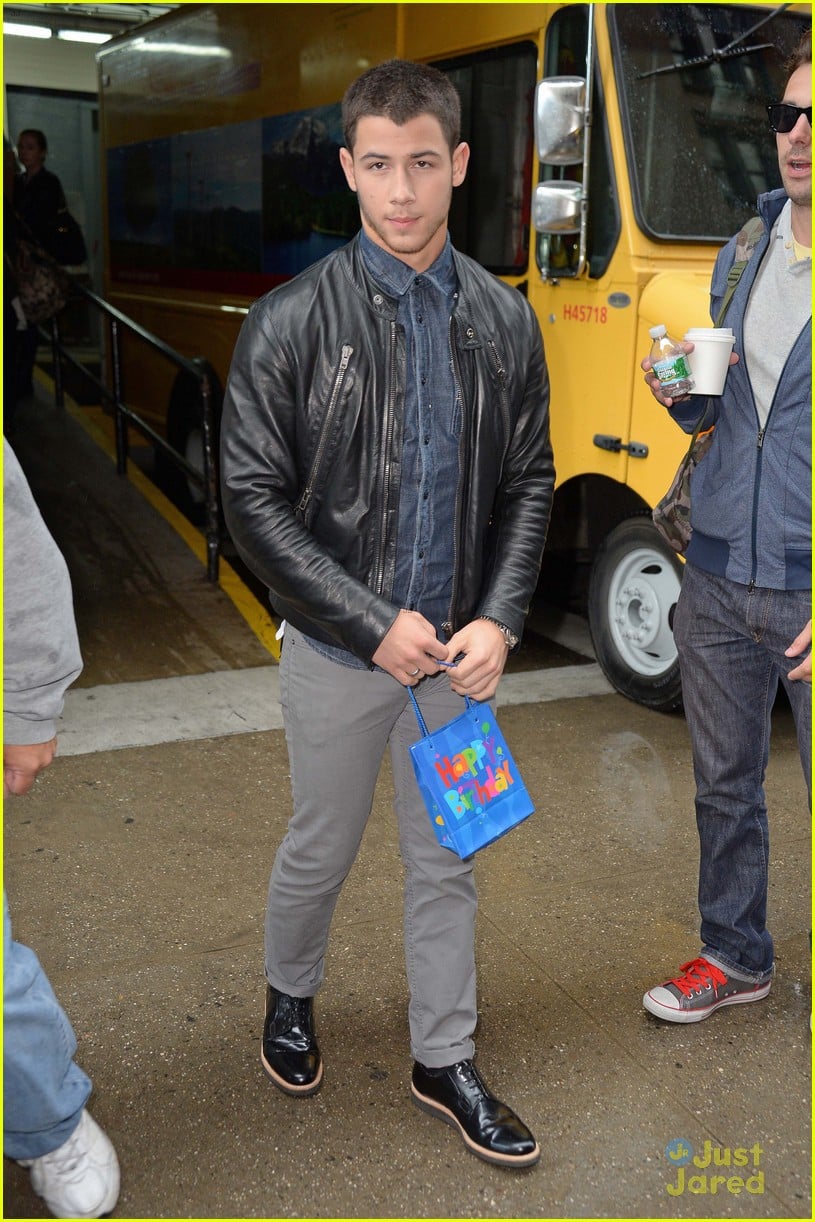 Full Sized Photo of nick jonas jealous music video birthday 04 Nick