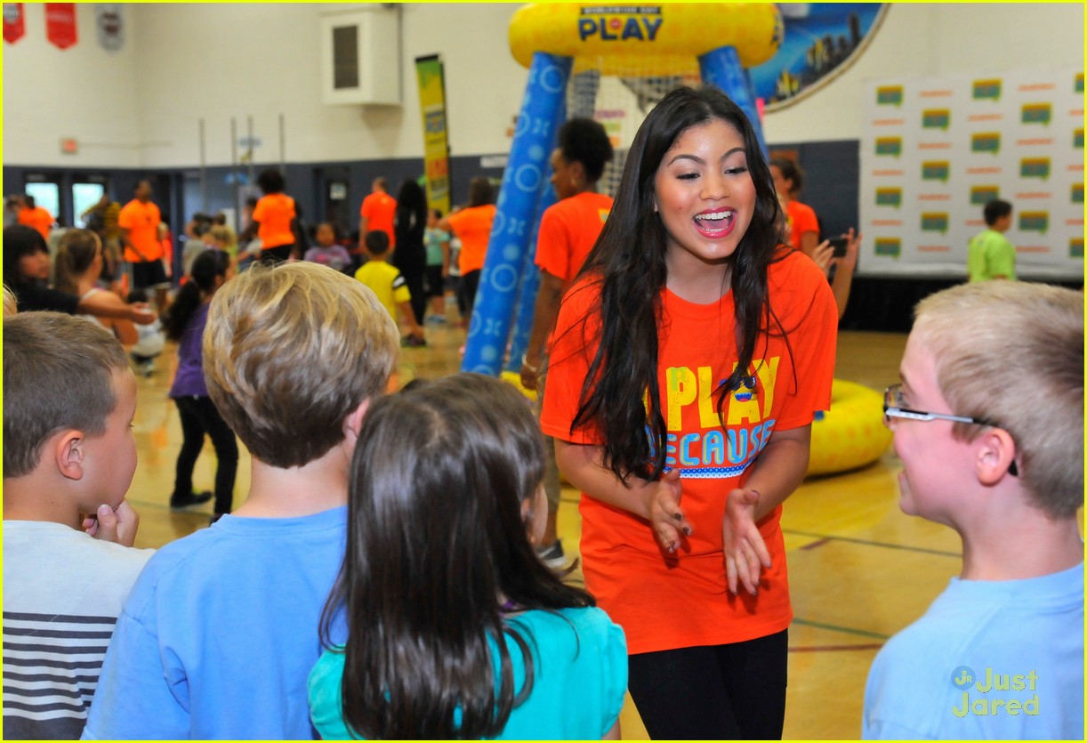 Every Witch Way S Paola Andino And Nick Merico Celebrate Worldwide Day Of Play In Virginia Beach