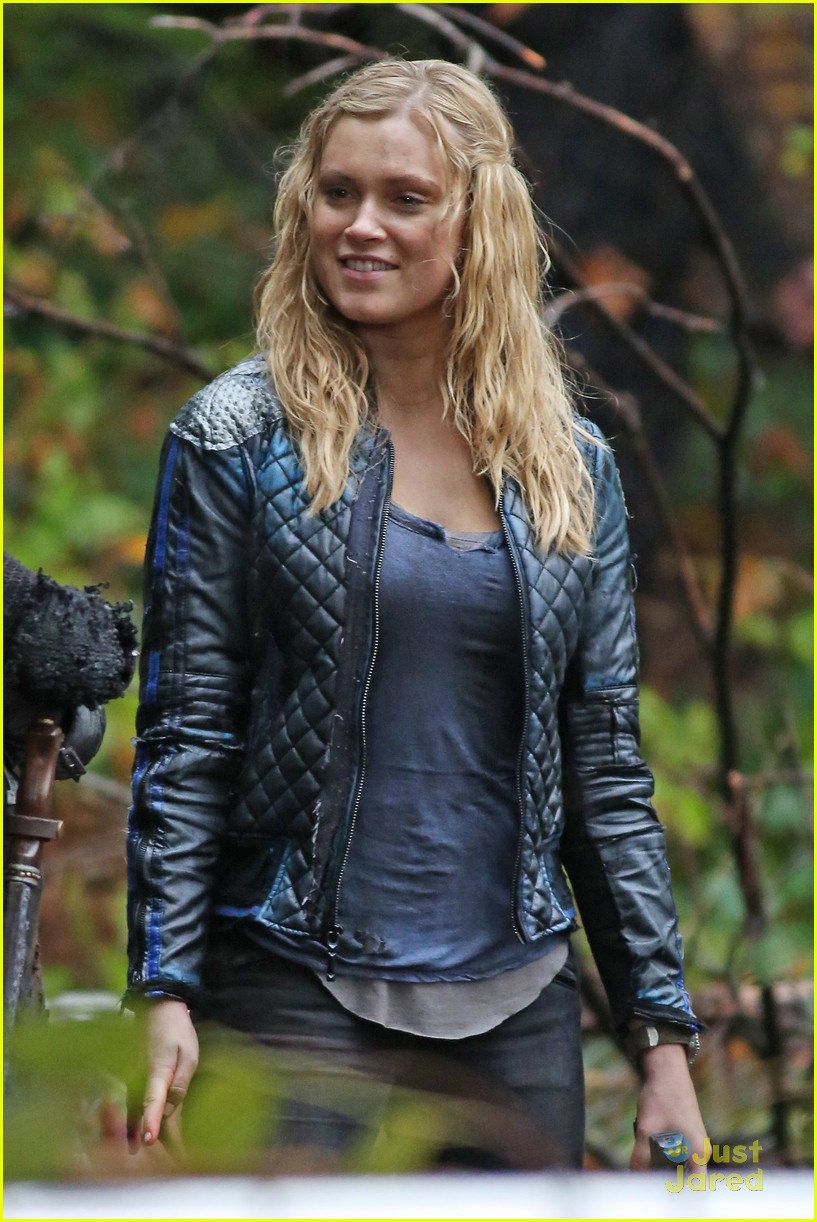 Eliza Taylor Heads Back Into The Woods on 'The 100' | Photo 736038