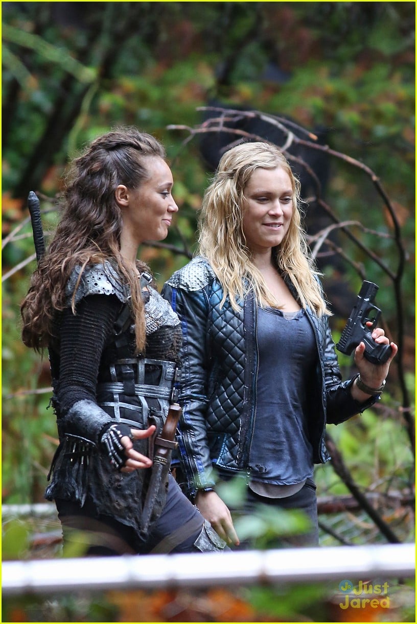 Eliza Taylor Heads Back Into The Woods On 'the 100' 