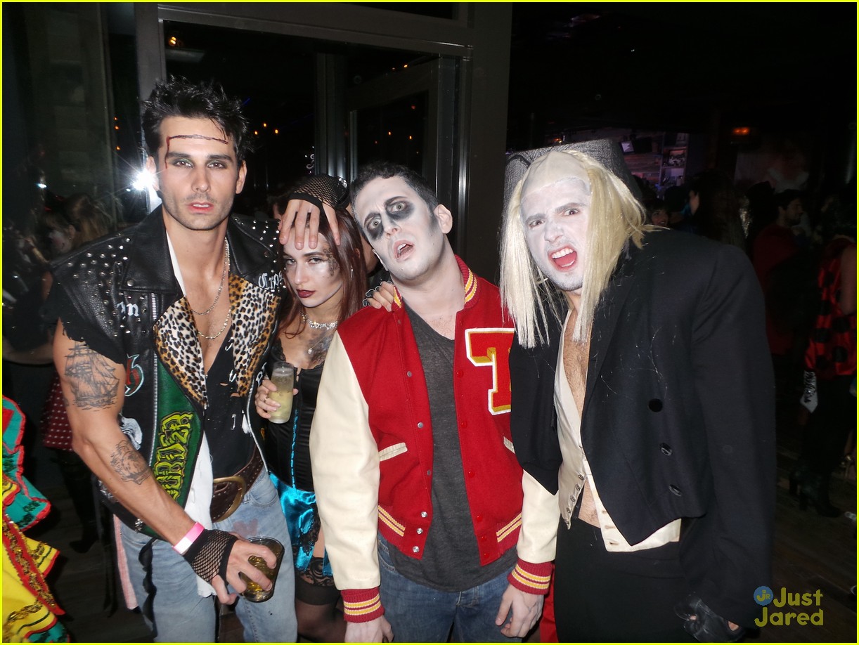 Mark Salling & Ashley Madekwe Party it Up for Halloween | Photo 734711