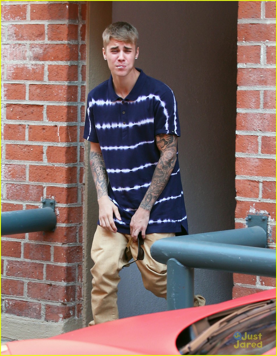 Full Sized Photo of justin bieber lollipop medical building 08 | Justin ...