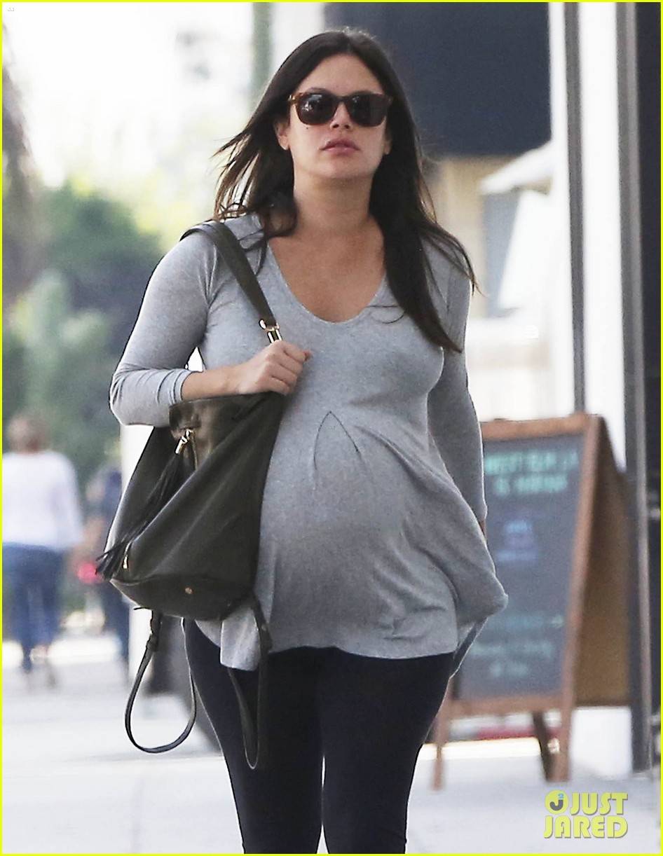 Rachel Bilson Gets In a Check Up with Her Doctor Before Her Baby's ...