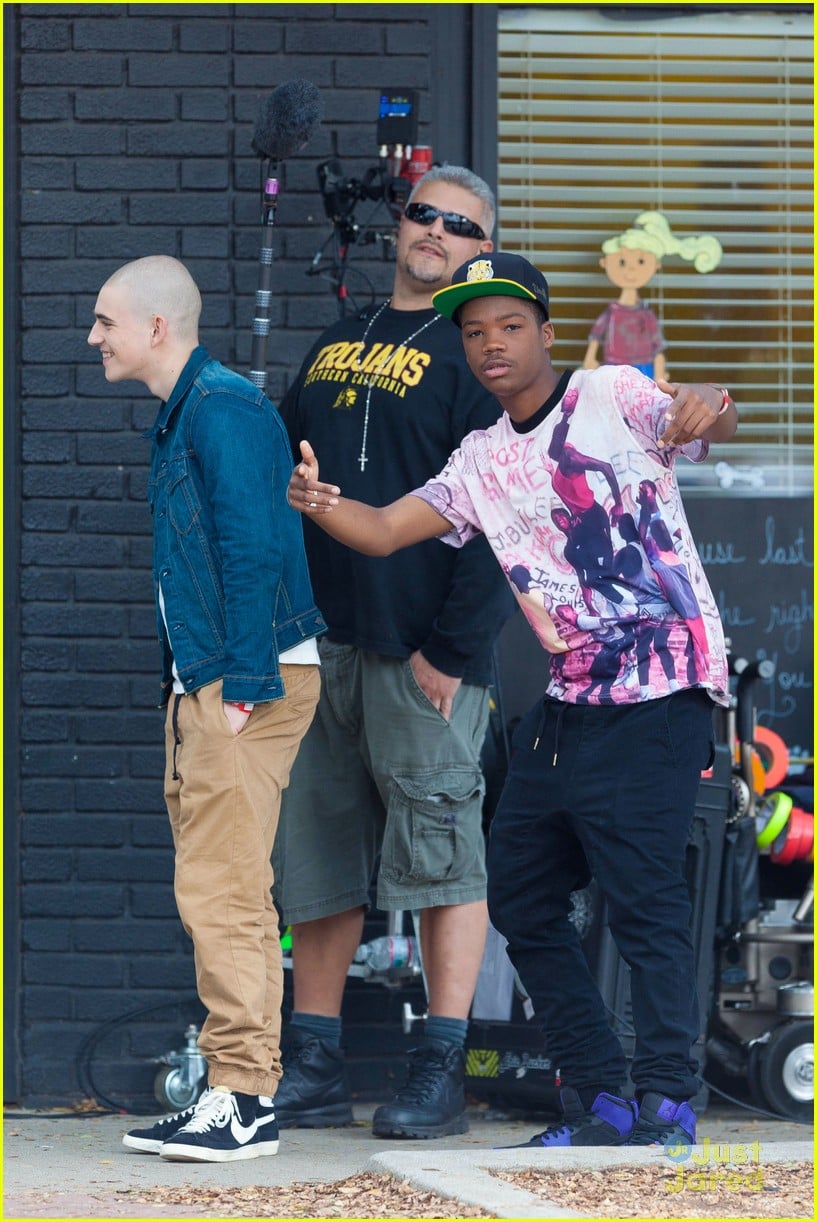 Red Band Society Guys Keep Filming In Atlanta Photo 731260 Astro Charlie Rowe Nolan Sotillo Pictures Just Jared Jr