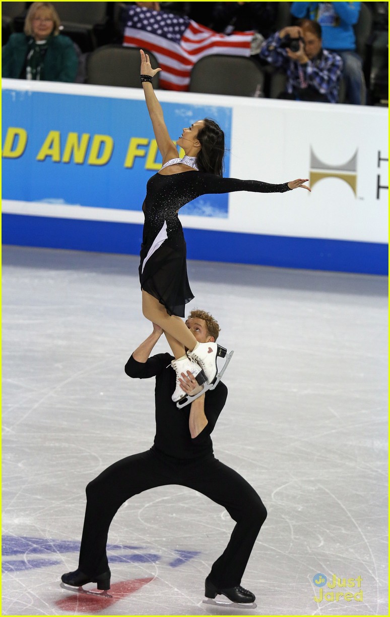 Madison Chock & Evan Bates WIN Ice Dance Title at Skate America 2014