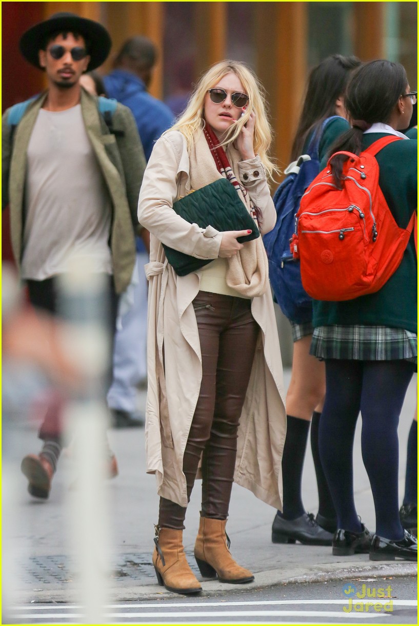 Dakota Fanning on Having an Older Boyfriend: You Go with What Feels