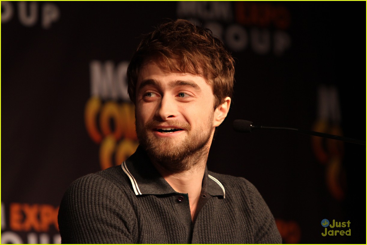 Daniel Radcliffe Wants To See The Harry Potter Studio Tour | Photo ...