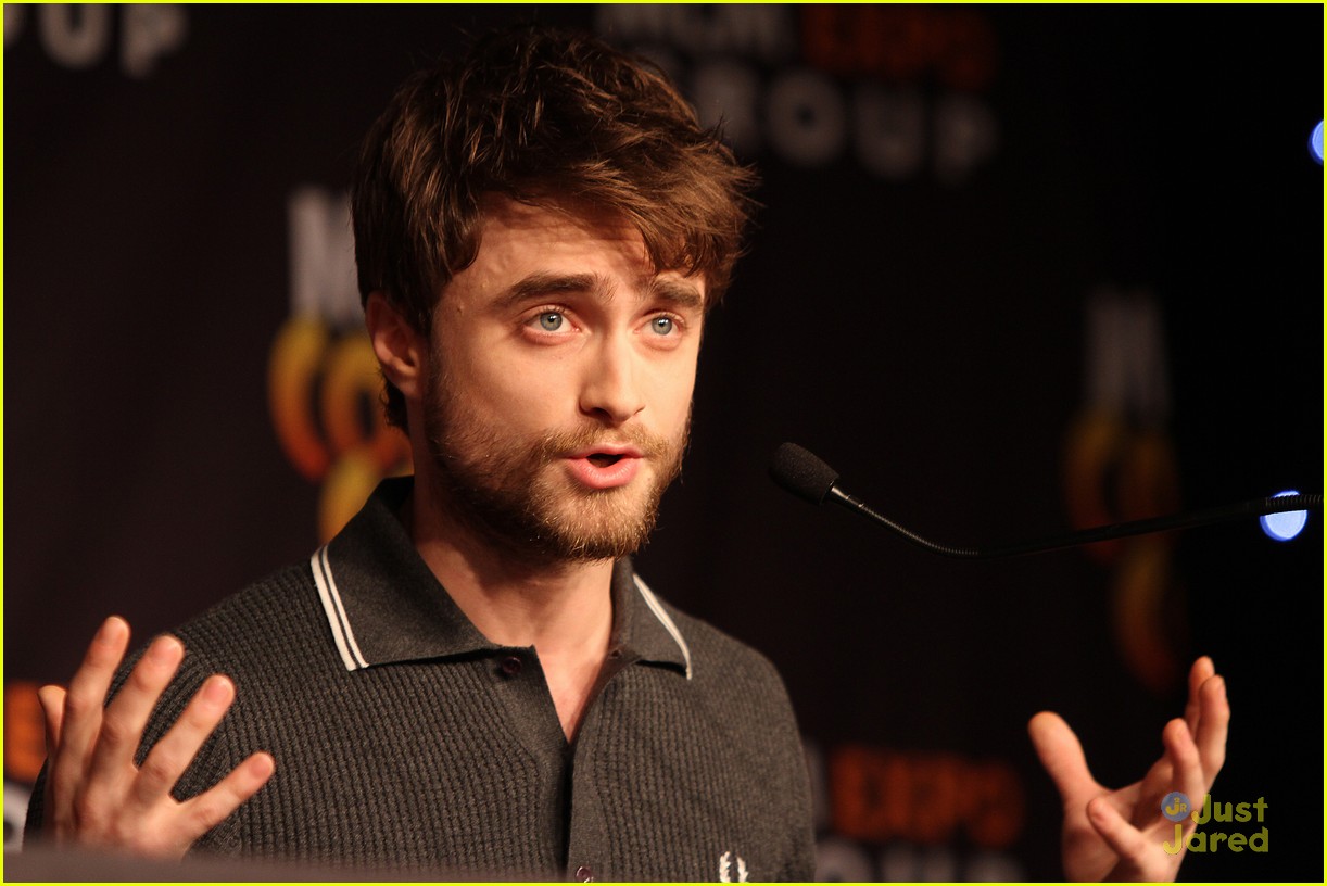 Daniel Radcliffe Wants To See The Harry Potter Studio Tour | Photo ...