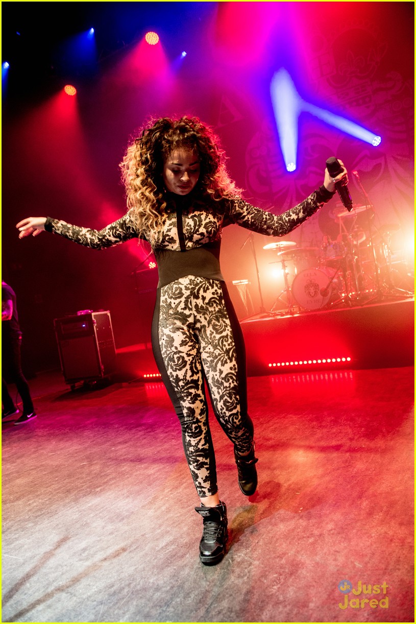 Singer Ella Eyre Says Nothing Is Like Playing Your Hometown Photo