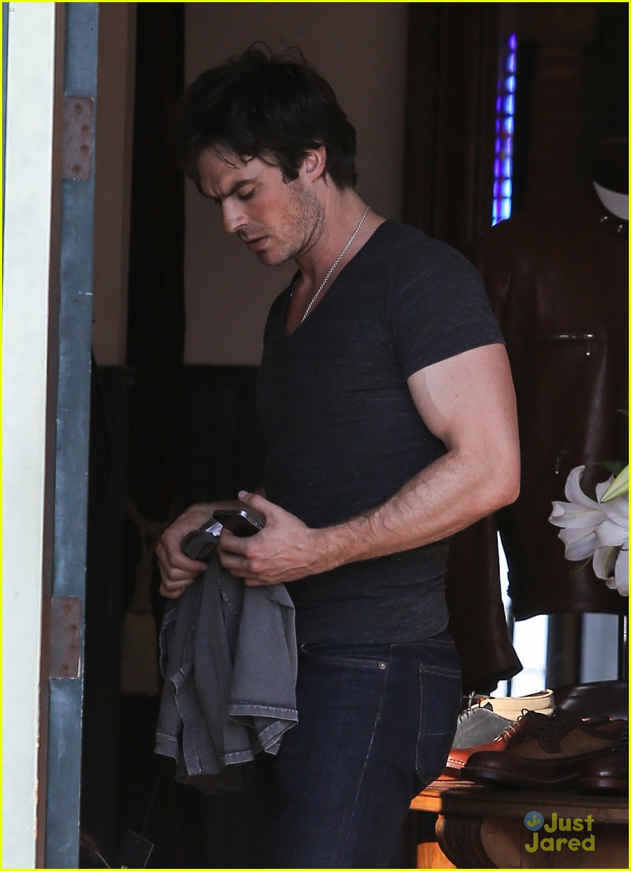 Full Sized Photo of ian somerhalders biceps bulge during outing with