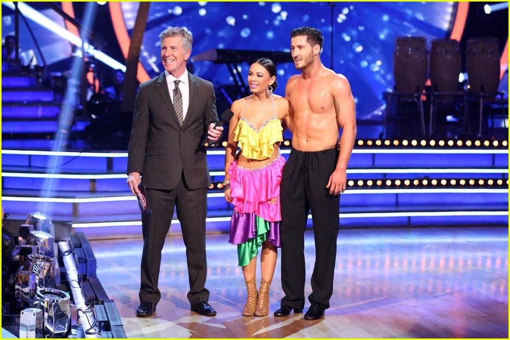 Janel Parrish And Val Chmerkovskiy Nearly Kiss During Dwts Samba See