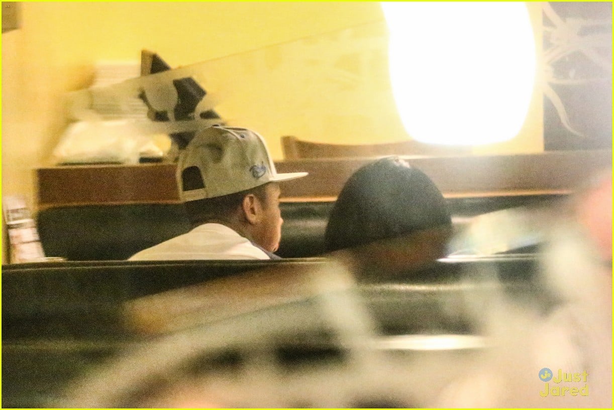 Kylie Jenner And Tyga Enjoy Sushi Date In Encino Photo 727578 Photo Gallery Just Jared Jr 