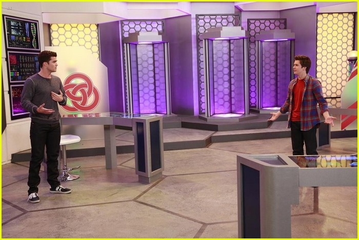 It's Brother Versus Brother On 'Lab Rats' Tonight! | Photo 732339 ...