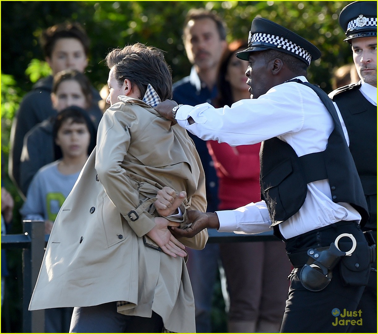 Louis Tomlinson Gets Arrested for Music Video Shoot!: Photo 735582, Louis  Tomlinson, One Direction Pictures