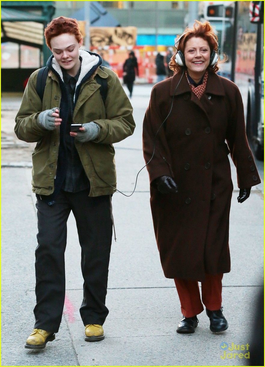 Full Sized Photo of elle fanning charlie brown three generations 09