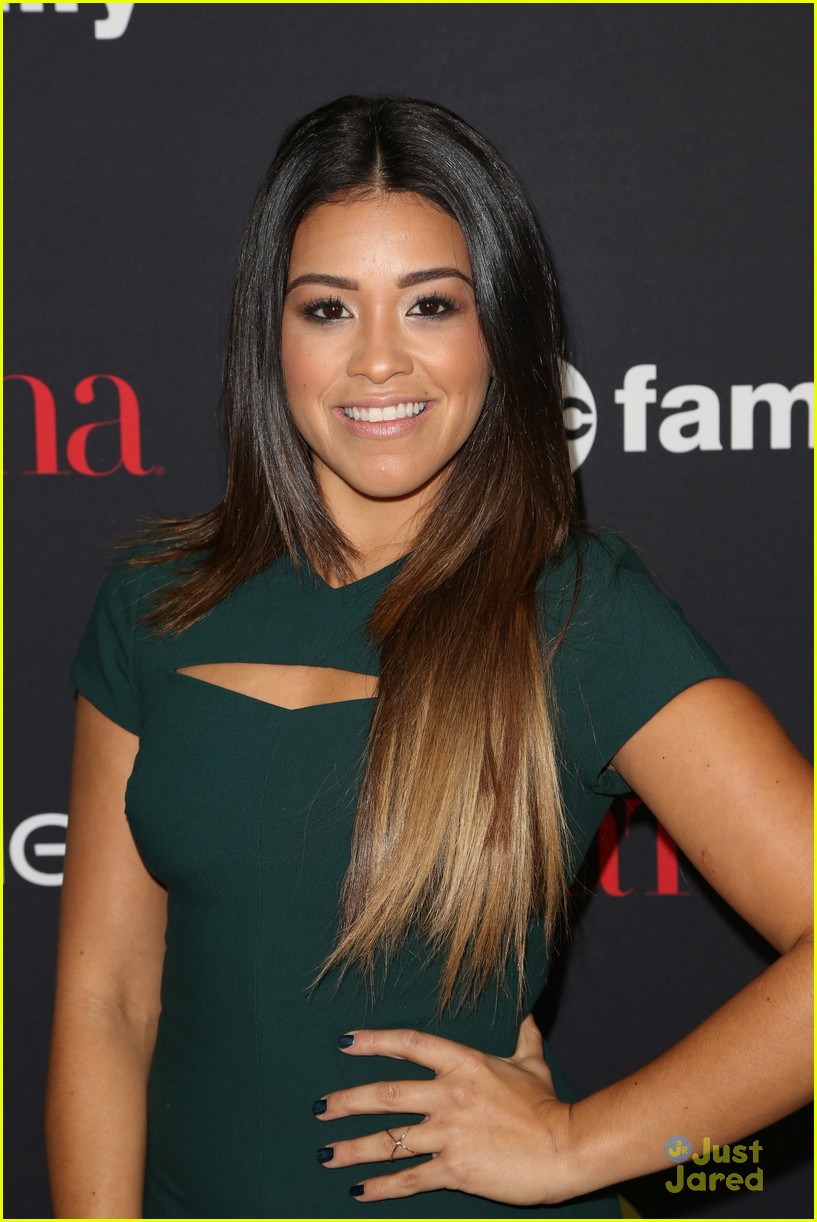 Gina Rodriguez Can T Even Choose Between Rafael Or Michael For Jane Photo 742426 Photo