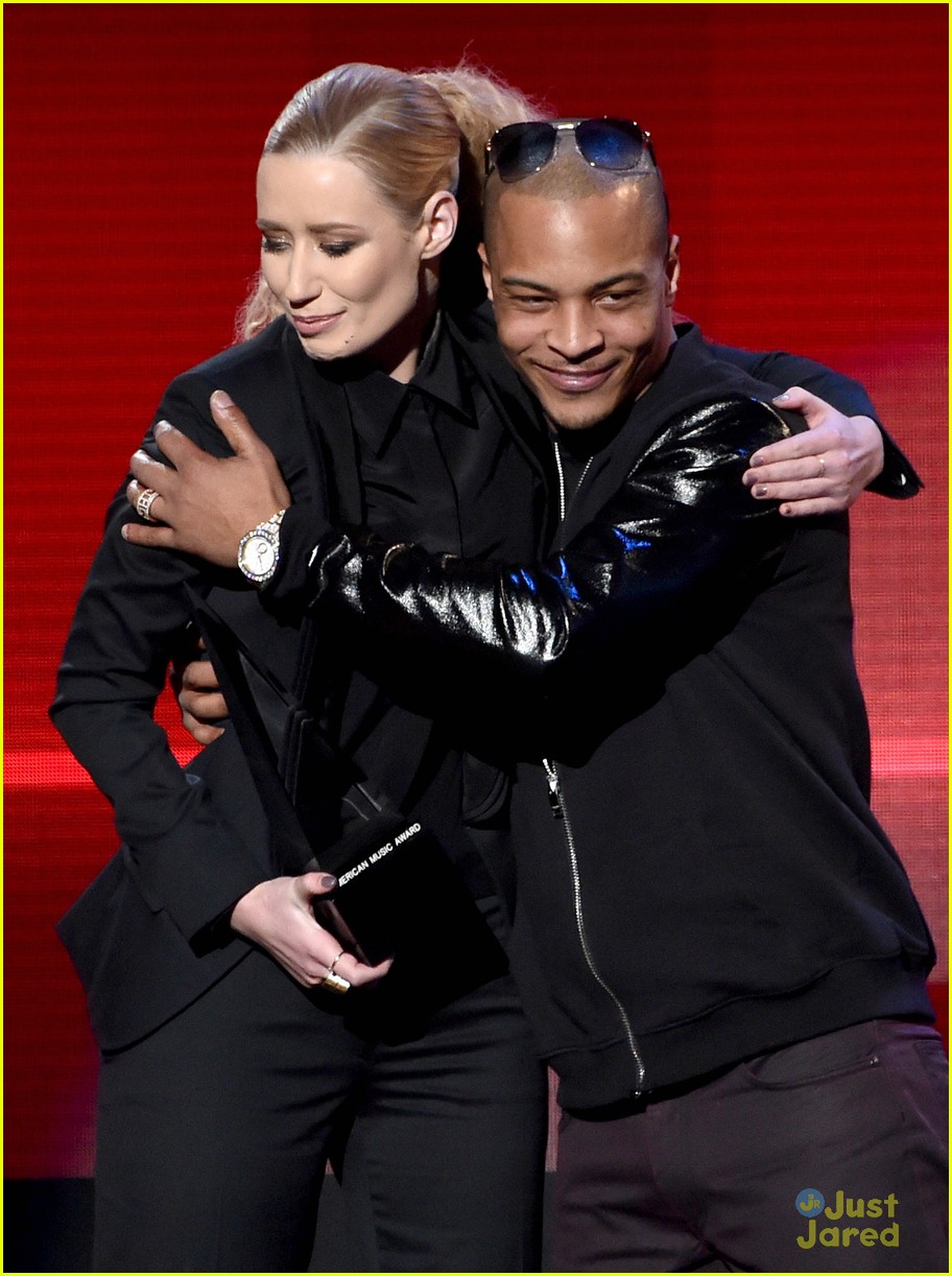 Iggy Azalea Looks So Fancy At Amas 2014 Watch Her Performance Now Photo 746623 Photo 9496