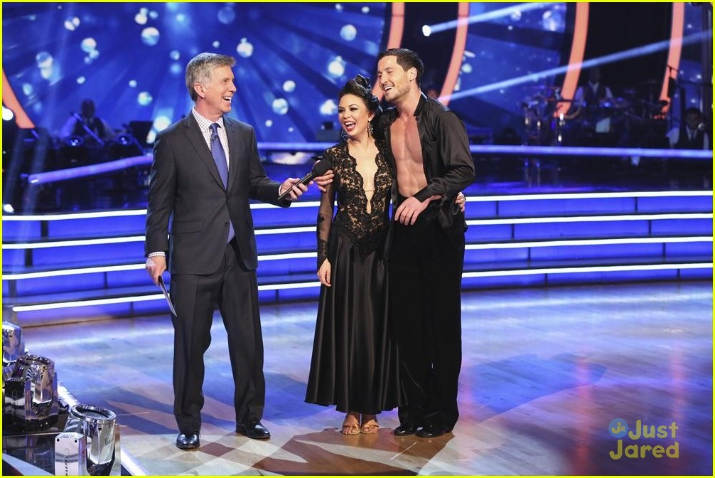 Janel Parrish And Val Chmerkovskiy Continue To Get Close On Dwts See The Pics Photo 744169