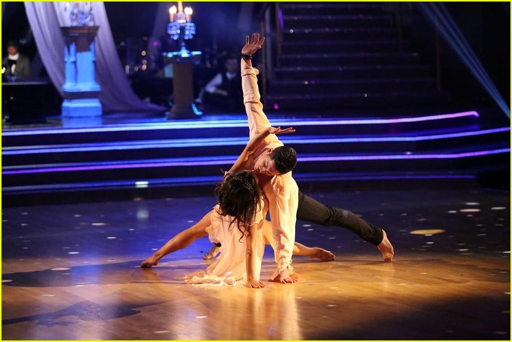 Janel Parrish And Val Chmerkovskiy Nearly Kiss During Perfect Dwts Routine See The Pics