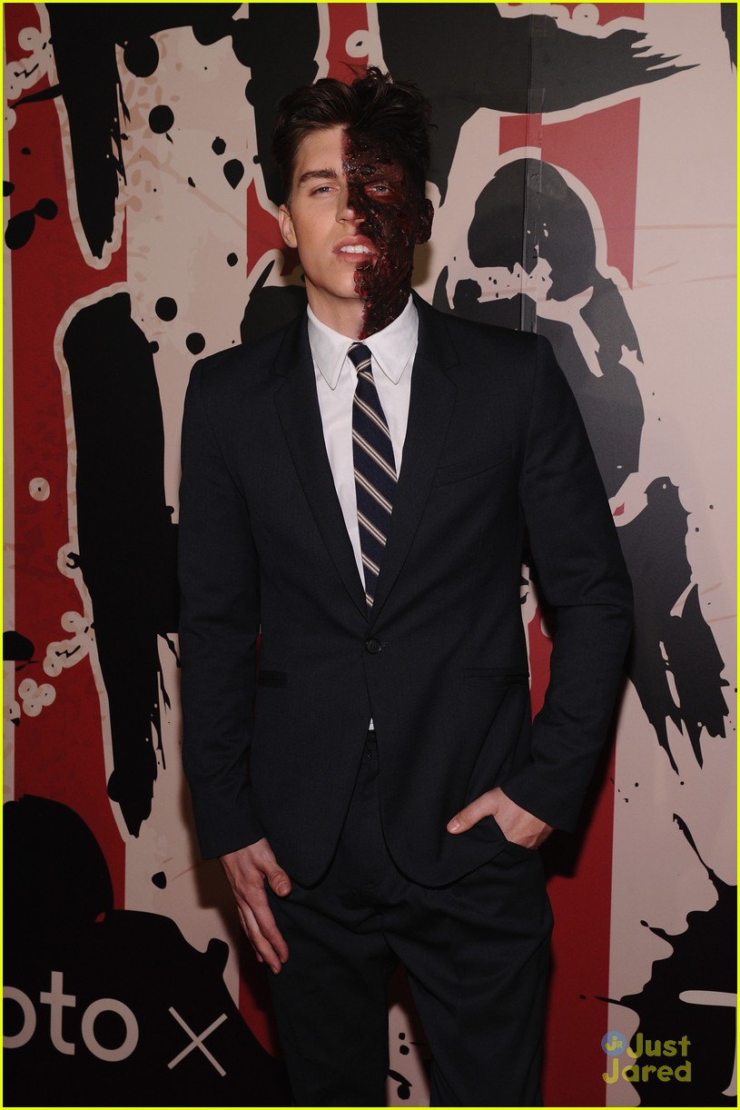 Joe Jonas Nails Zoolander At Heidi Klum's Annual Halloween Party