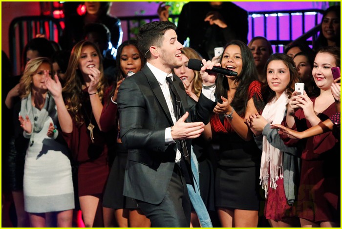 nick jonas dancing with the stars finale 05