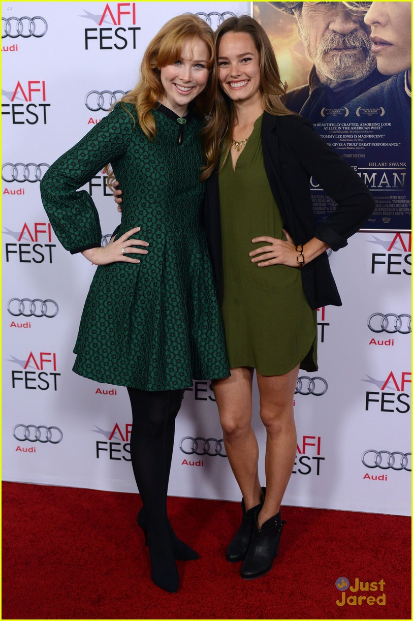 Molly Quinn Bailey Noble Take The Haircut To Afi Fest Photo 741506 Bailey Noble Molly Quinn Pictures Just Jared Jr