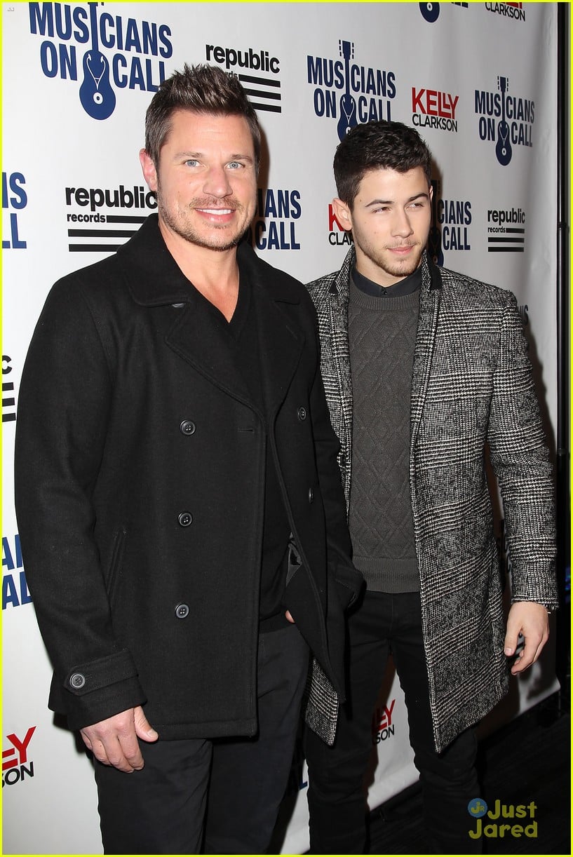 Nick Jonas & Shawn Mendes Perform for a Good Cause in NYC! Photo 744356 Photo Gallery Just