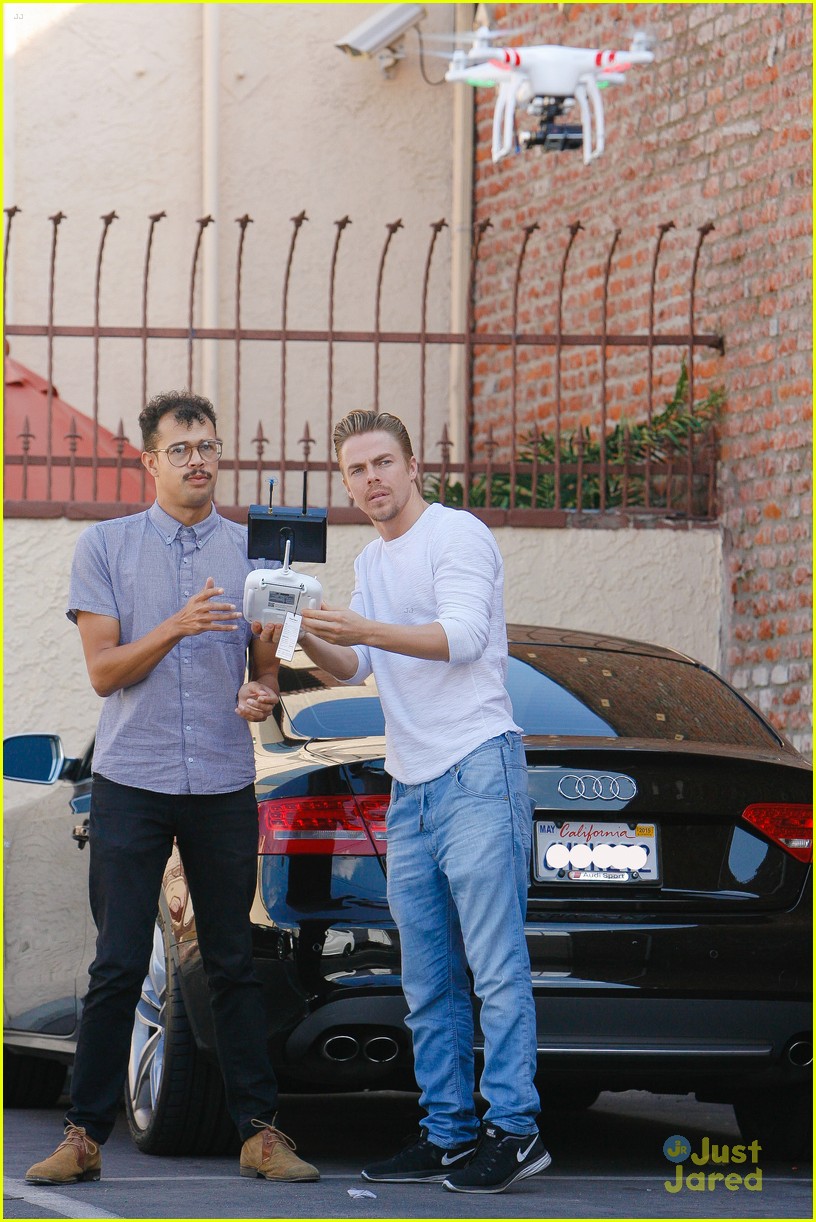 Shawn Johnson Reunites With Derek Hough At Dance Studio Photo 742929