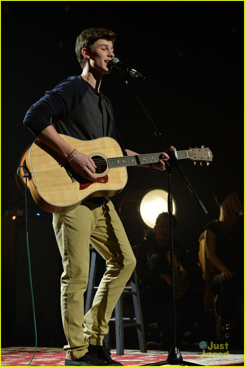 shawn mendes radio disney vip birthday 01