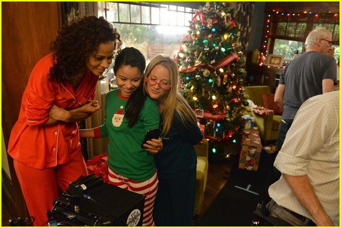 The Holidays Are Almost Here For 'the Fosters' - See The New Pics 