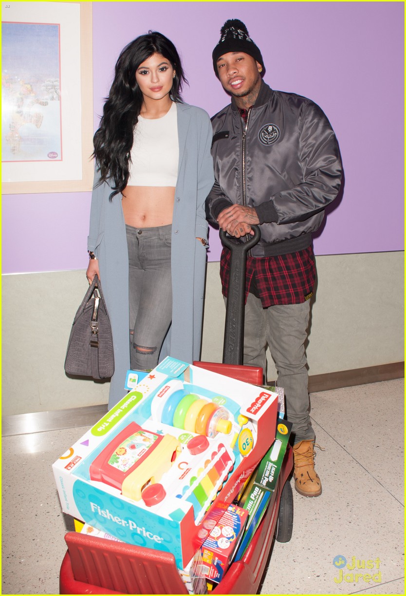 Kylie Jenner & Tyga Come Together to Donate Gifts at Children's