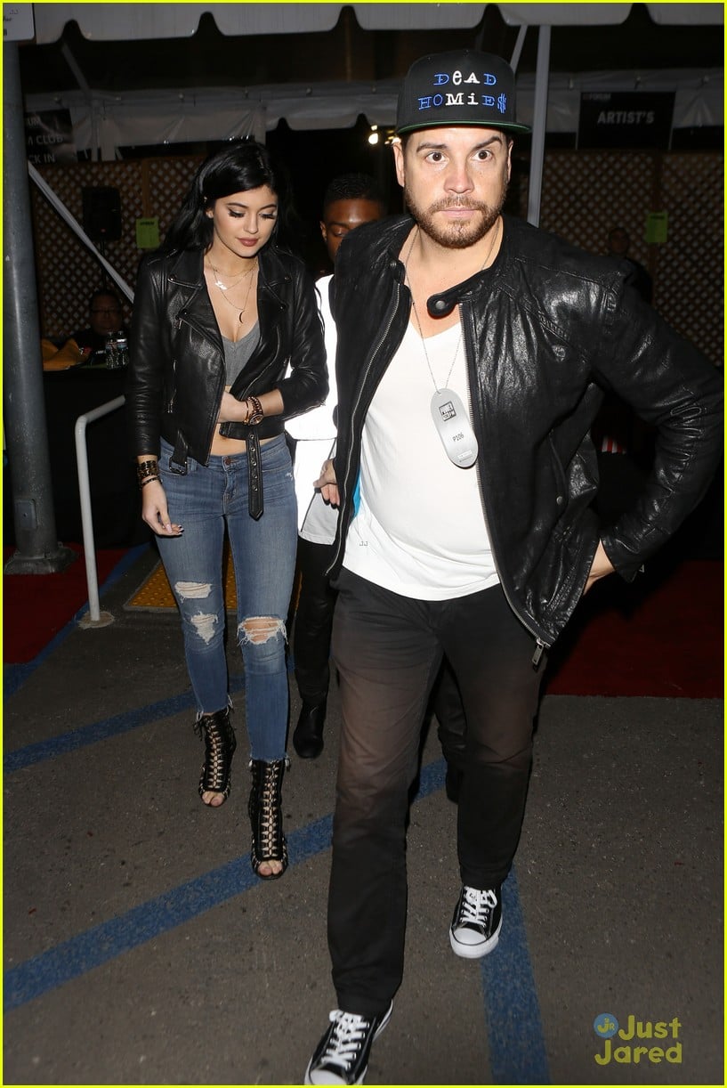 Kendall & Kylie Jenner Make It a Night of Music at Power 106's Cali ...