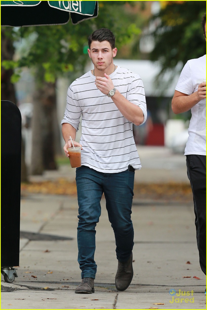 Full Sized Photo of nick jonas jealous the voice top 8 video 11 Nick