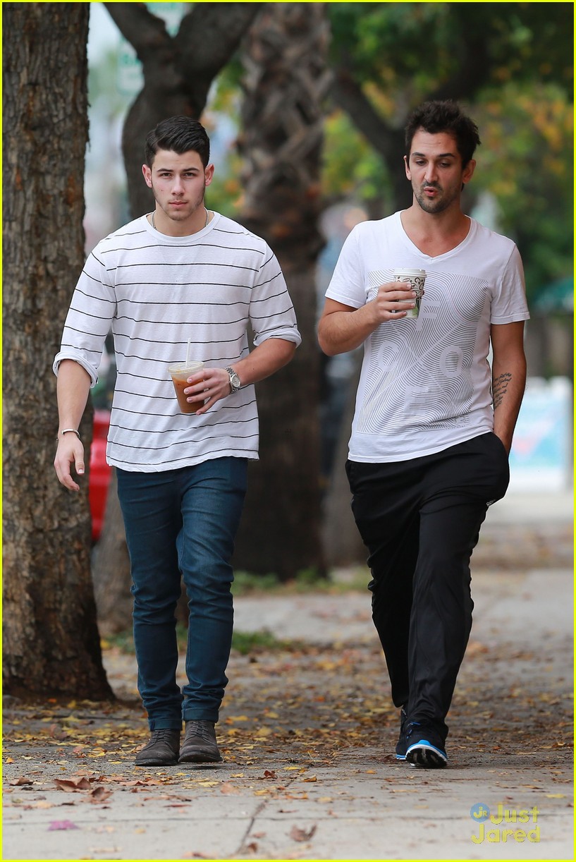 Full Sized Photo of nick jonas jealous the voice top 8 video 13 Nick