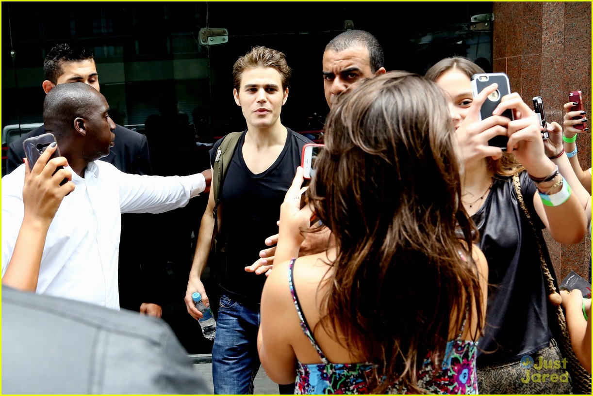 Full Sized Photo Of Paul Wesley Buff Arms Sightseeing Brazil 40 Paul Wesley Flaunts His Buff 