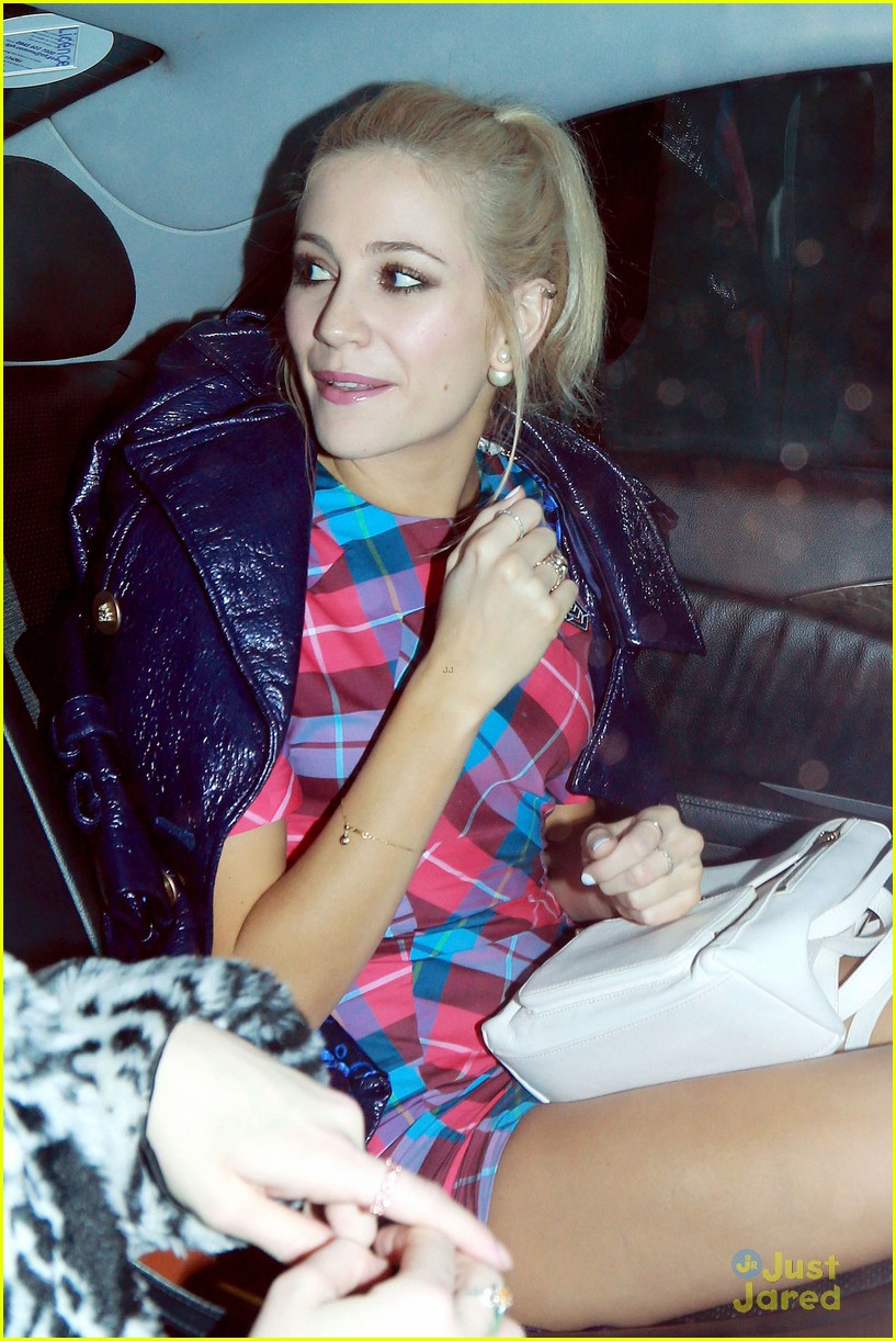 Pixie Lott Recalls Her Best Present Ever: 'I Was So Speechless' | Photo