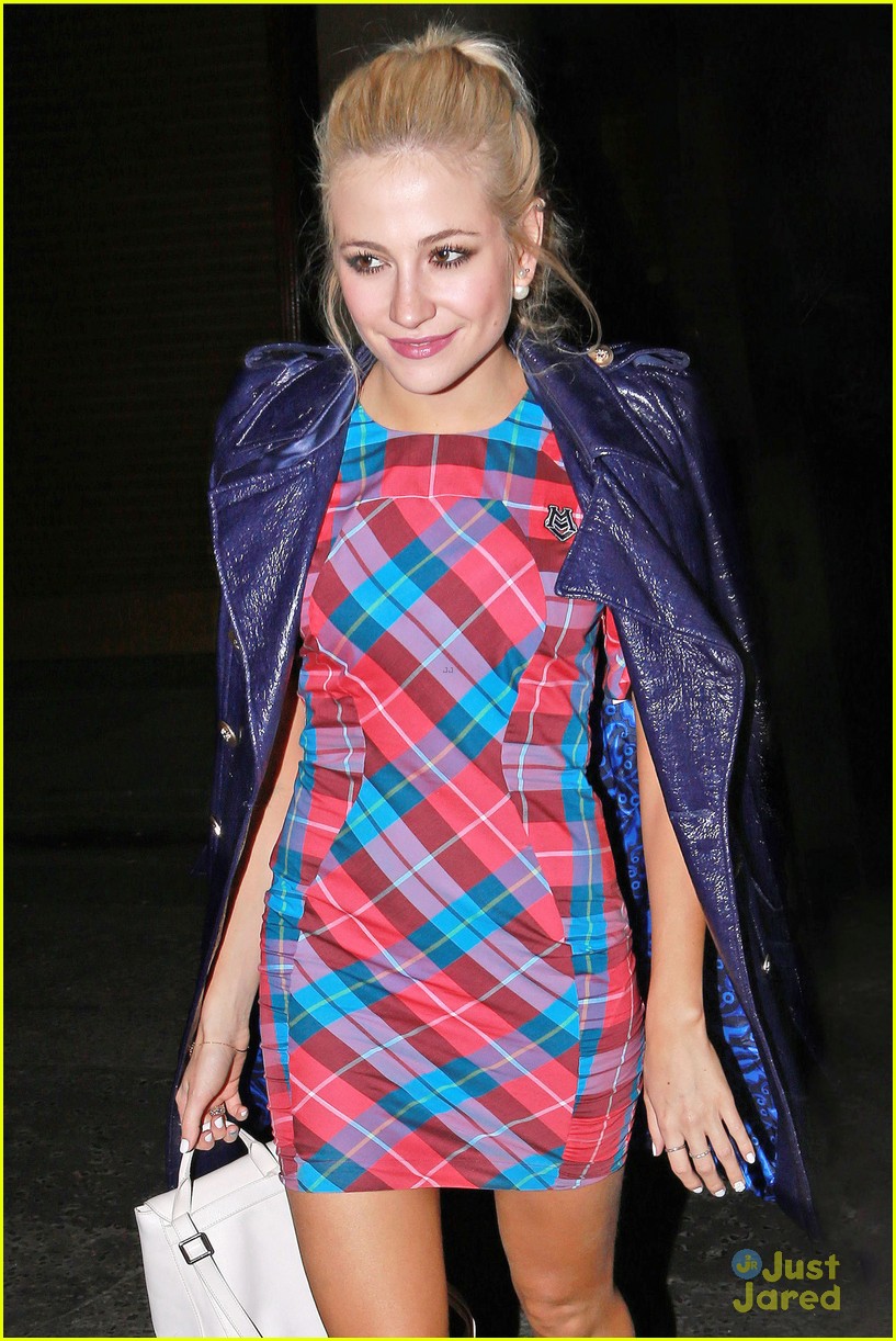 Full Sized Photo of pixie lott oliver cheshire steam rye dinner date 07