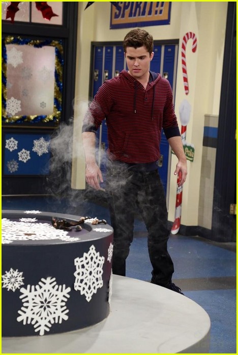 Full Sized Photo of lab rats merry glitchmas stills 14 | Adam, Bree ...
