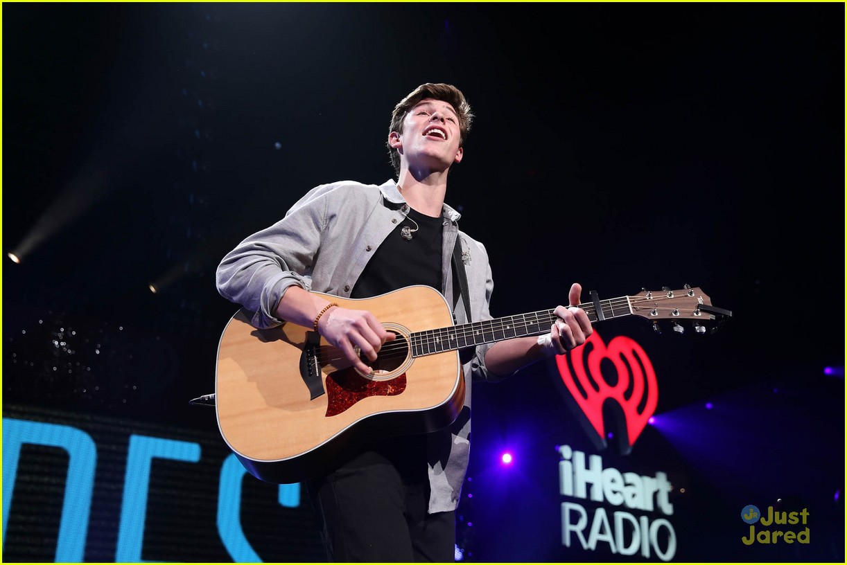 Shawn Mendes Gets Wowed By AGT Winner Magician Mat Franco's Trick In ...