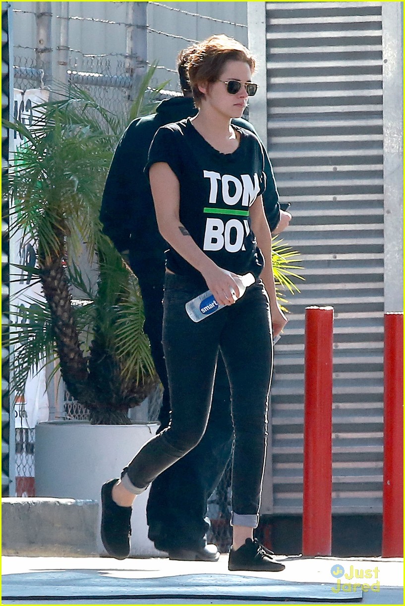 Full Sized Photo of kristen stewart embraces tom boy status 13