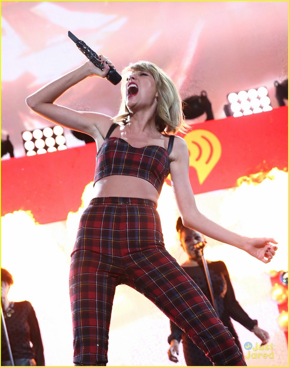 Taylor Swift is Officially 25 & She Celebrated with an Epic Jingle Ball