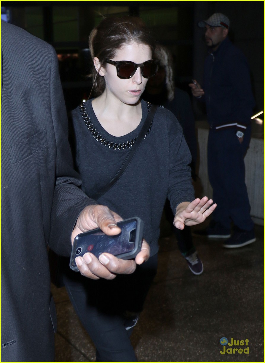 Full Sized Photo of anna kendrick packers pp2 cast 12 | Anna Kendrick