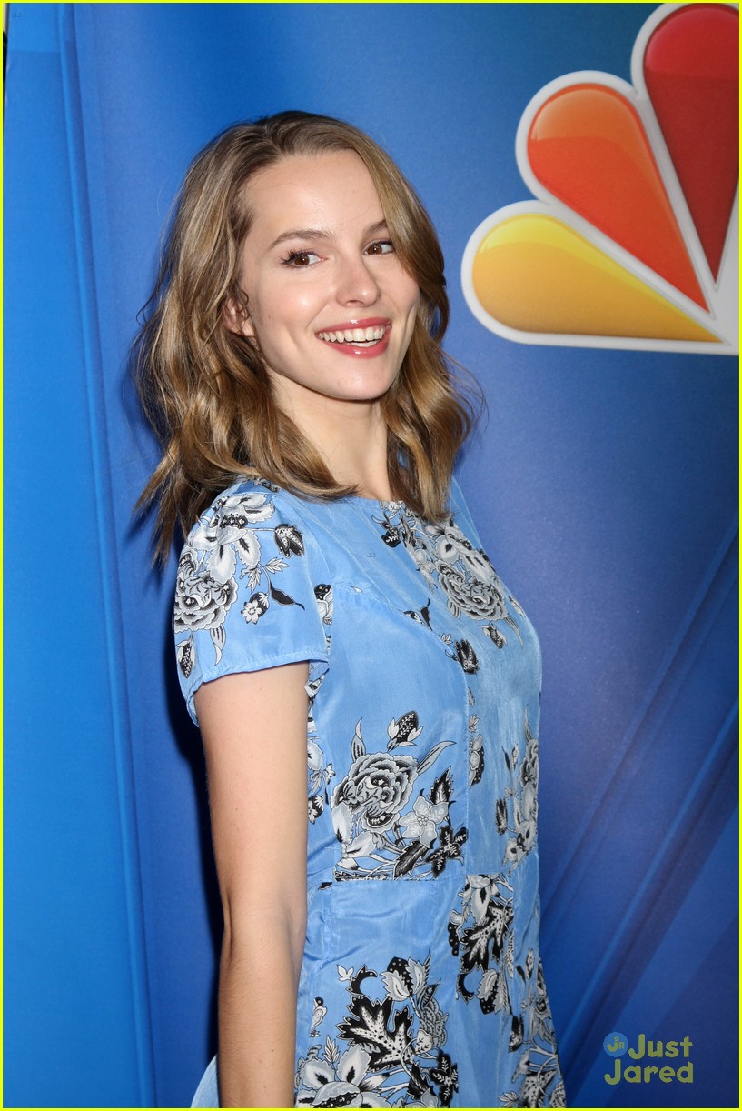 Bridgit Mendler: Get A First Look at Candace On 'Undateable'! | Photo ...