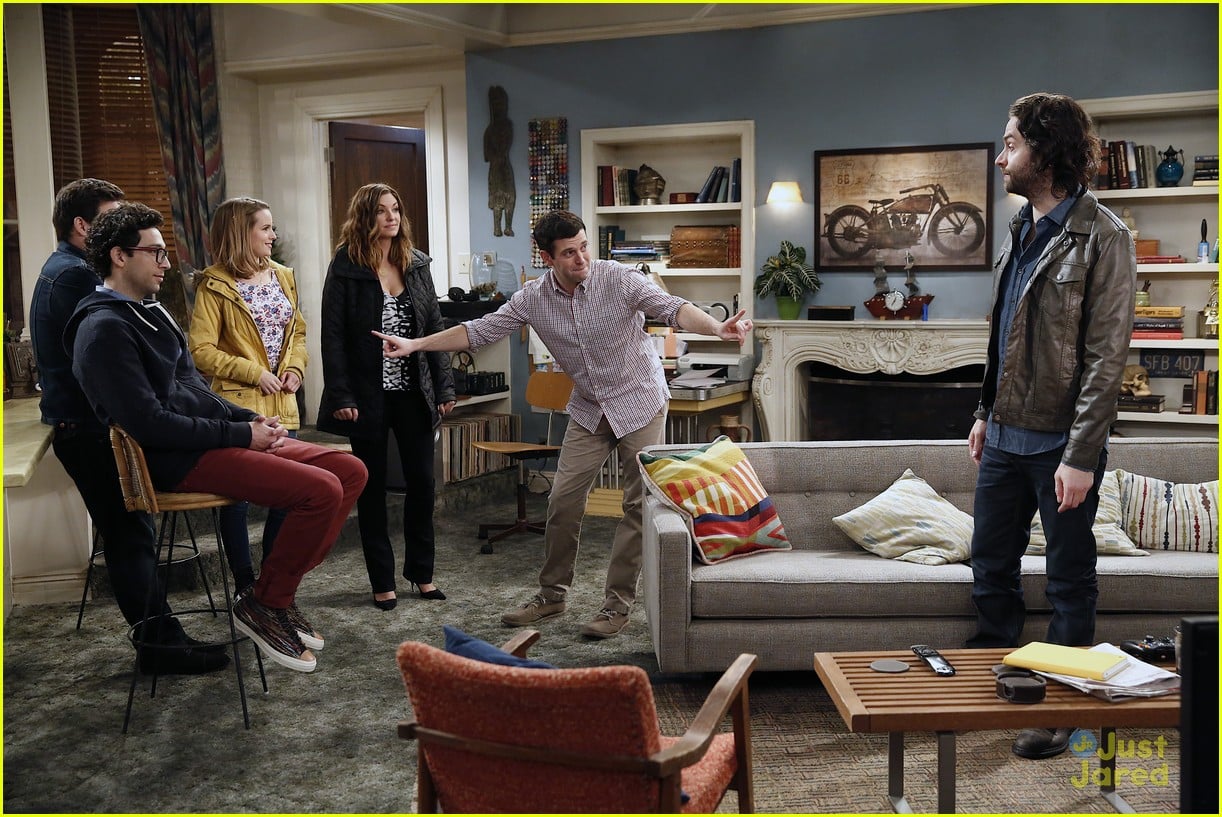 Bridgit Mendler: Get A First Look at Candace On 'Undateable'! | Photo ...