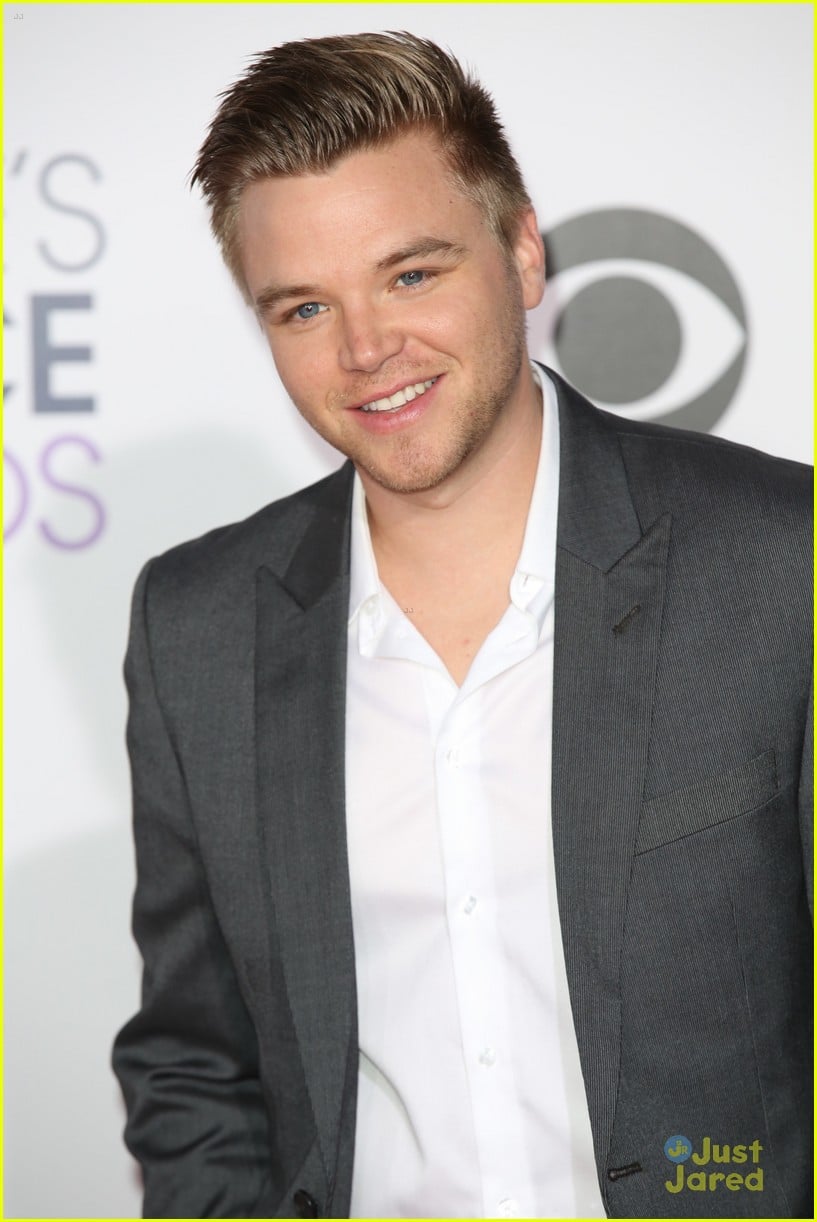jillian rose reed brett davern molly tarlov pcas 05