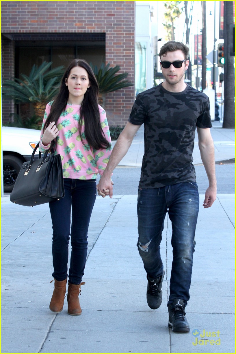 Kelli Berglund & Boyfriend Sterling Beaumon Make One Stylish Couple ...